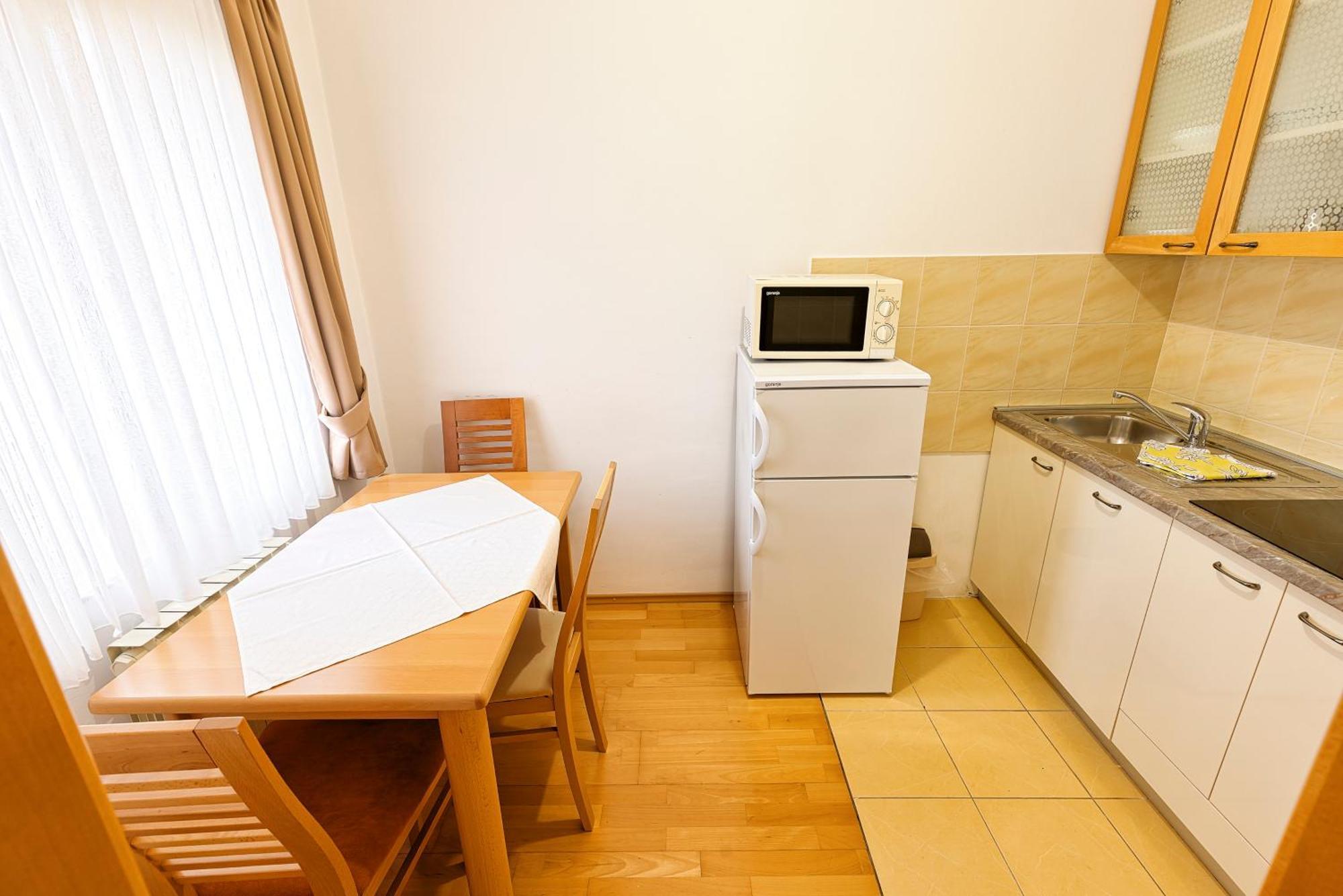 Apartmani Maltar Varazdin Exterior photo